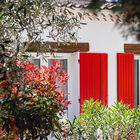 HôTEL LES VOLETS ROUGES - CASSIS Exterior foto